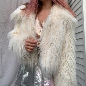 Whit faux fur festival jacket